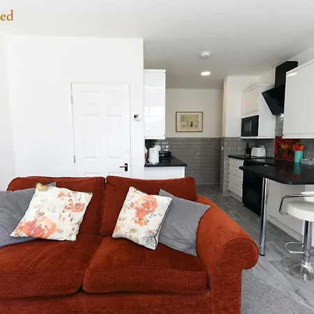 Two Bedroom Ground Floor Apartment Near The Beach Margate Exterior photo