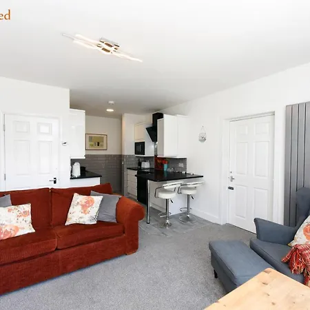 Two Bedroom Ground Floor Apartment Near The Beach Margate Exterior photo
